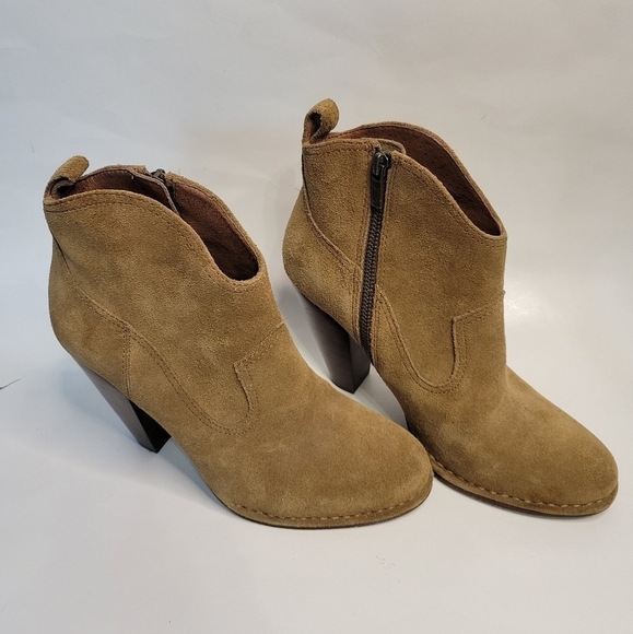 Frye Madeline Ankle Heeled Boots Suede in Cashew 9M - Picture 1 of 13